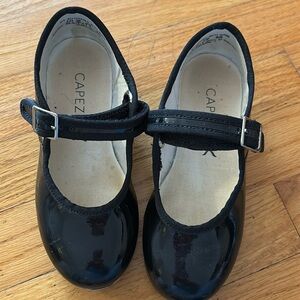 Black 10 M toddler Capezio patent tap dance shoes